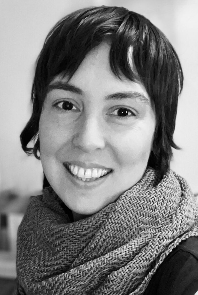 Portrait of Bea Huff Hunter | Contemporary Art Critic & Writer